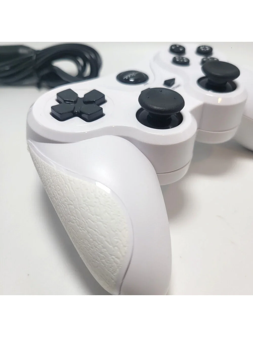 PS One / Playstation 2 / PS1 Analog Wired Controller (PSX/PS2) - White